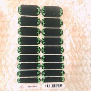 Jamberry ‘Wish me Luck’ nail wrap